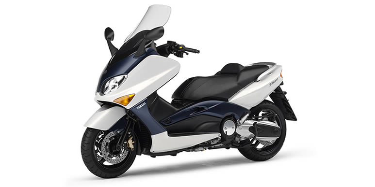 Сравнение Gilera Runner VXR 200 и Yamaha T-max 500 Сравнение Gilera Runner VXR 200 и Yamaha T-max 500